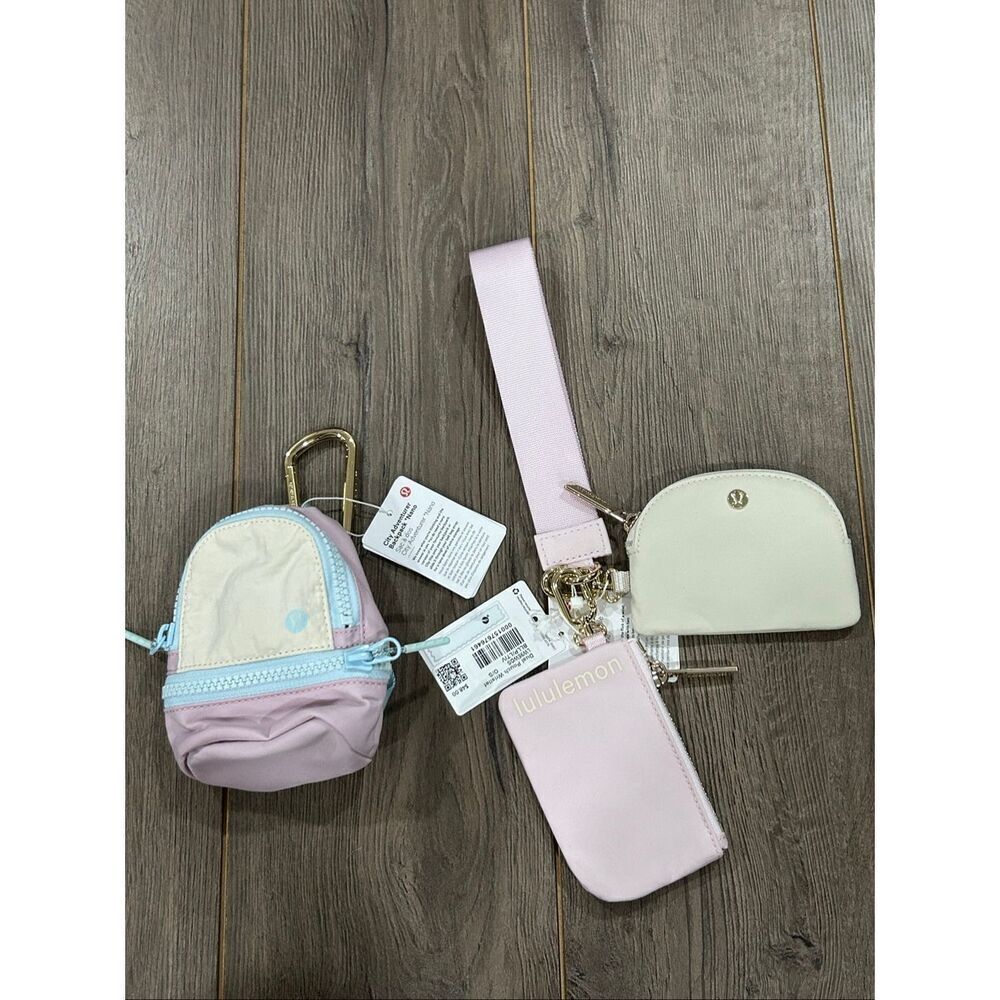 Lululemon Bundle pounch &backpack